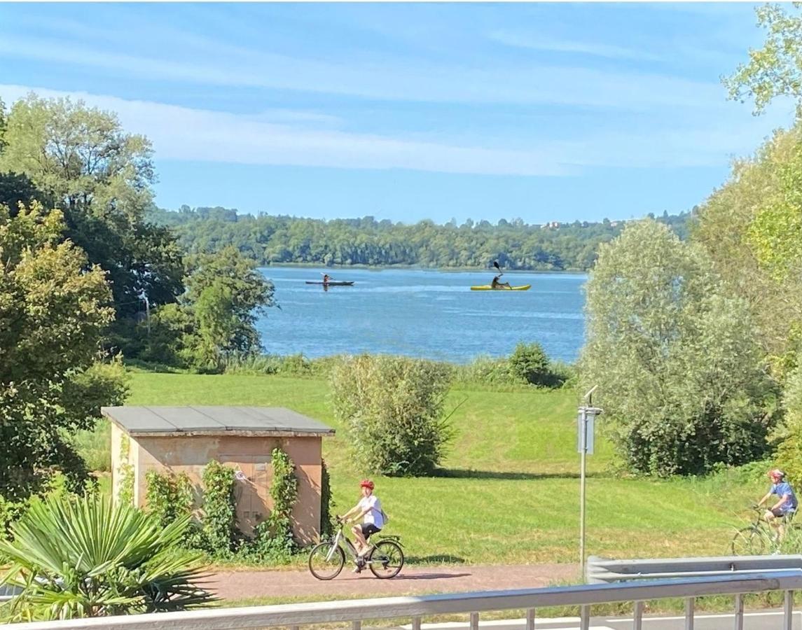 Appartamento Bellavista - Fronte Lago Di Varese Gavirate Εξωτερικό φωτογραφία